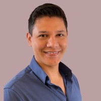 Oscar Cisneros