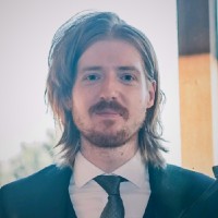 Alex R.