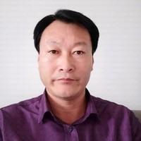 潘心富