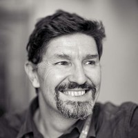 Simon Farris
