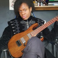 Shezhan Diony Kerr