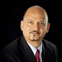Luis M Torres