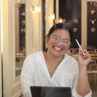 Rachel Dellera - Digital Marketing Expert