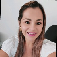 Magíster. Enid Hernández