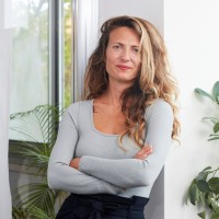 Faustine Robert
