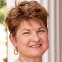 Debra Arnold