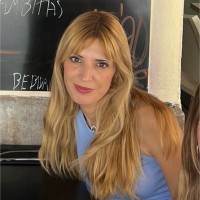 MAYA NAVARRO