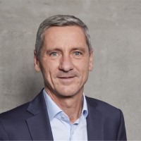 Dr. Bernd Schröder
