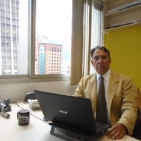 Carlos E Ramírez Q