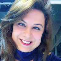 Özge Özay