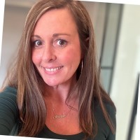 Maureen Layne