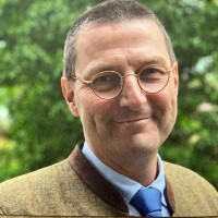 Dr. Lutz-Stephan Weiß