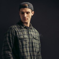 Aron Laughlin