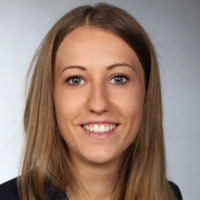 Cornelia Mayr