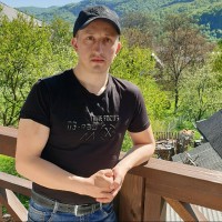 Валера Плотнік