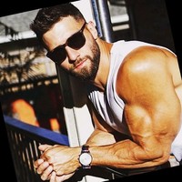Oliver Chris