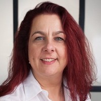 Sabine Heinze