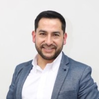Víctor S.