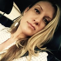 Courtney Lowe