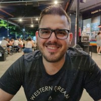 Adriano Prates Fernandes Restani Rocha