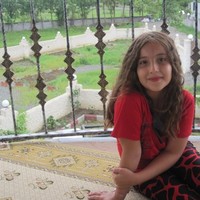 Sara Golsa Chenari Chenari