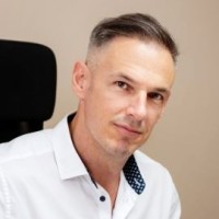 Csaba Dér