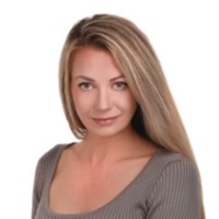 Adrienne Handel