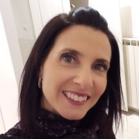 Farrah De Luca
