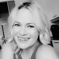 Lindsay Jones
