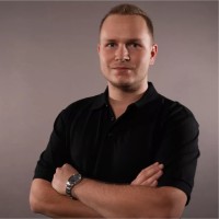 Simon Decker