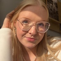 Laura Van Lochem