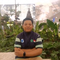 Achmad Robith F