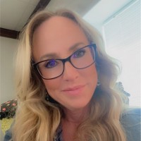 Kelli Roth
