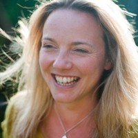 Karen Barlow