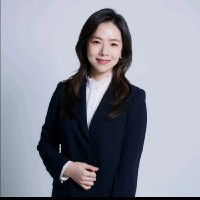 Ui Jeong Lee