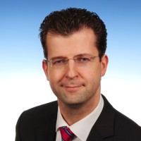 Dr. Andreas Benson