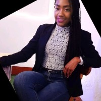 Paola Andrea Mena Correa