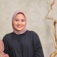 Adelia Ratna