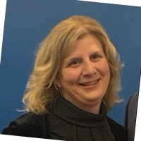 Kristin Busch, Otr