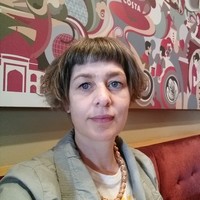 Dr Vicki Parker