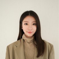 莫Mo颐云Yiyun