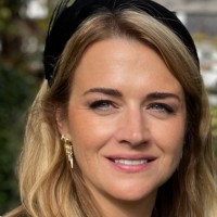 Julia Tait