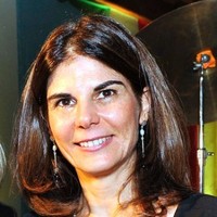 claudia padua soares