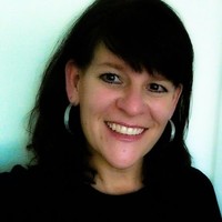 Suzy Lyons