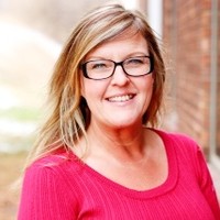 Shelley Worsham