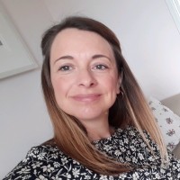 Nicola Obrey