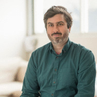 Stuart Holt