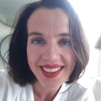 Yvette Heezen