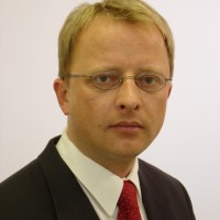 Dr. Andreas Stephen