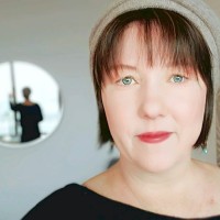 Sandra Hundacker